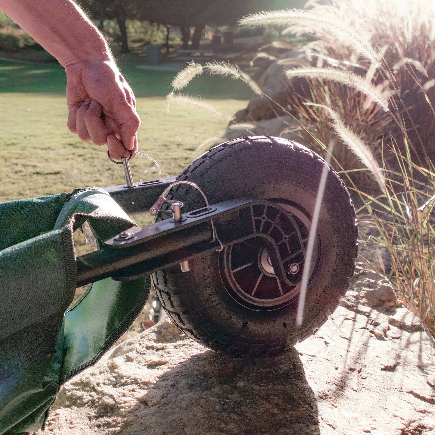 Creative Outdoor Folding Wheelbarrow Locking Pins