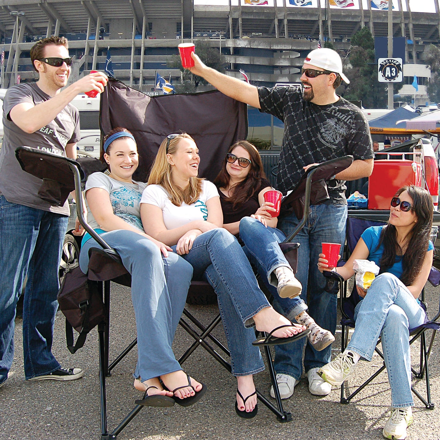 Giant Kingpin Folding Chair - Custom Folding Wagons